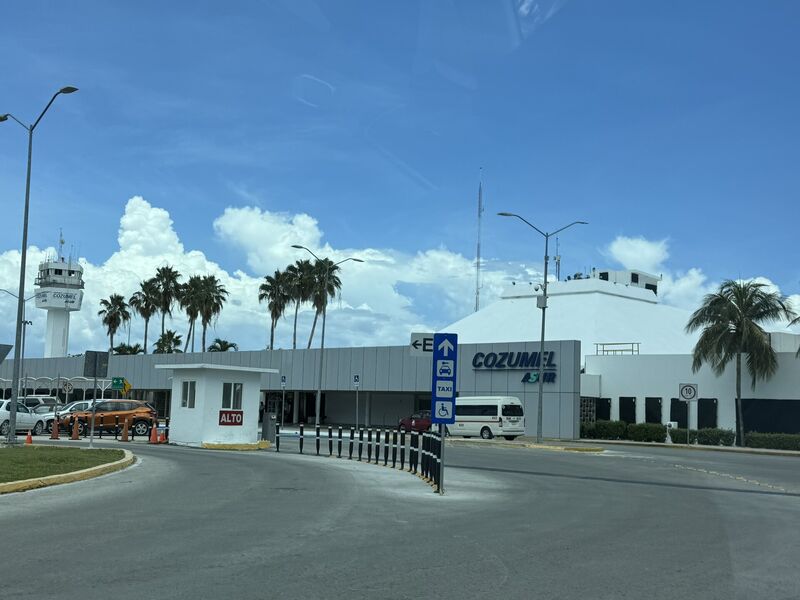 How to Get to Cozumel (2026): Direct Flights, the Cancun Route and the Ferry